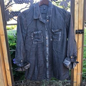Kut from the Cloth dark gray tencel Alexa long sleeve shirt size XS